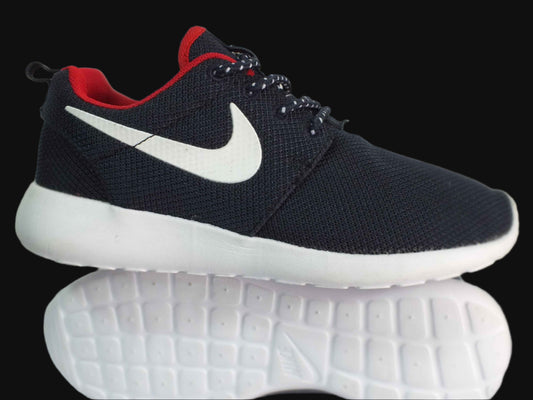 Жіночі кросівки Nike Roshe Run в наявності 37 розмір   00247